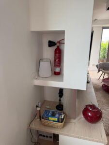 Extincteur co2 niche sejour particulier