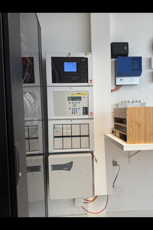 Centrale SSI d'alarme incendie Neutronic installée par MSI en Val d'Oise (95)